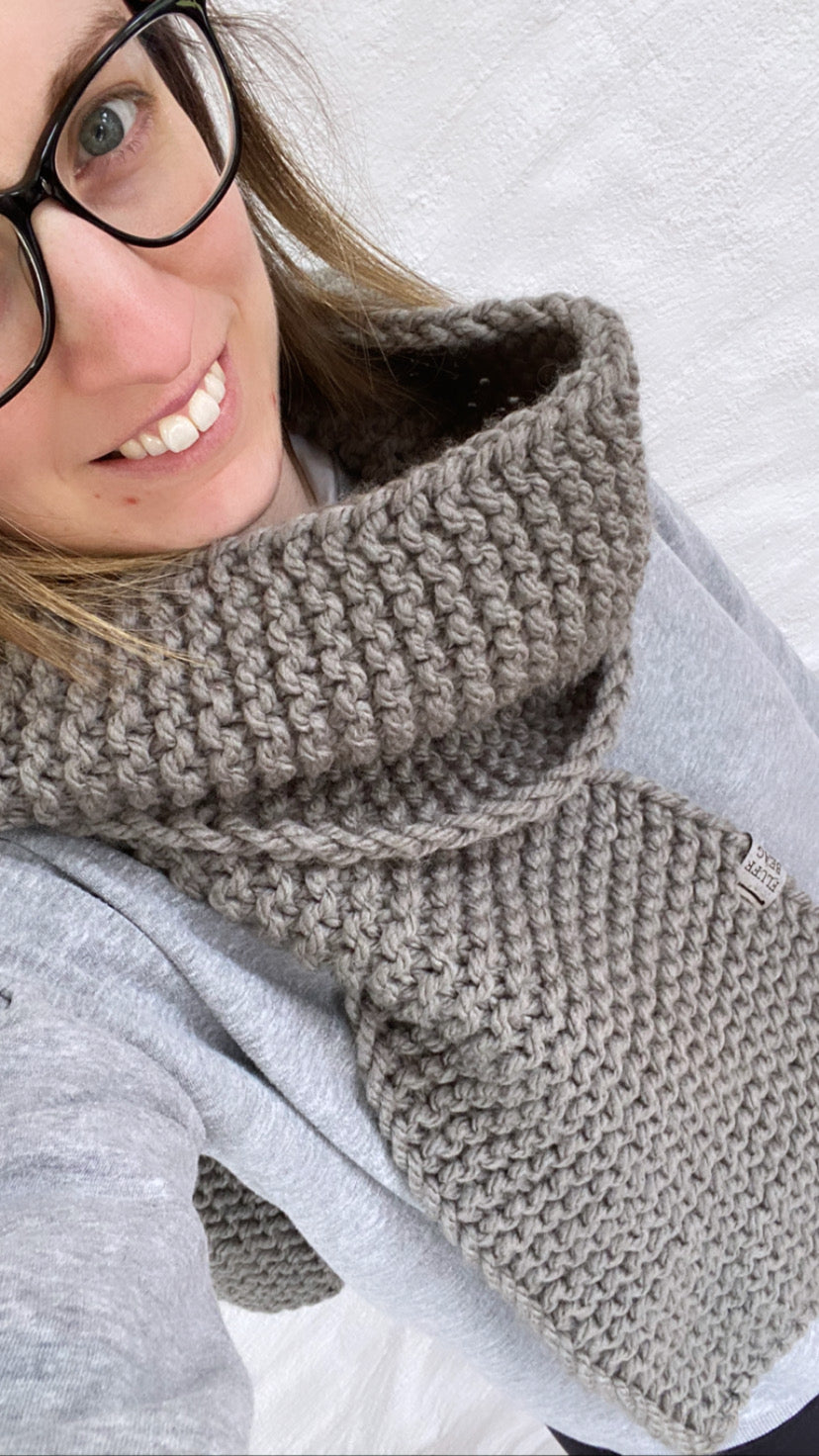 Simplí scarf super easy chunky knit scarf PATTERN for beginners with videos